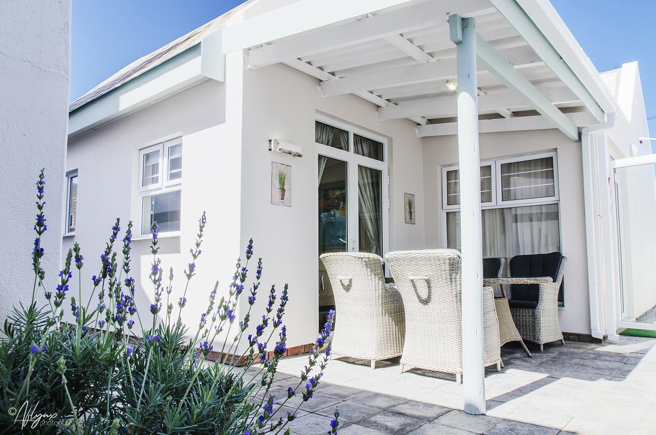 Mylas Cottage Swakopmund Ngoại thất bức ảnh